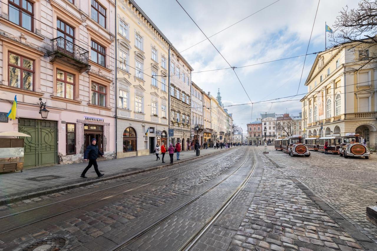Rynok Square City Center Two Bedroom Apartment! Lviv Luaran gambar