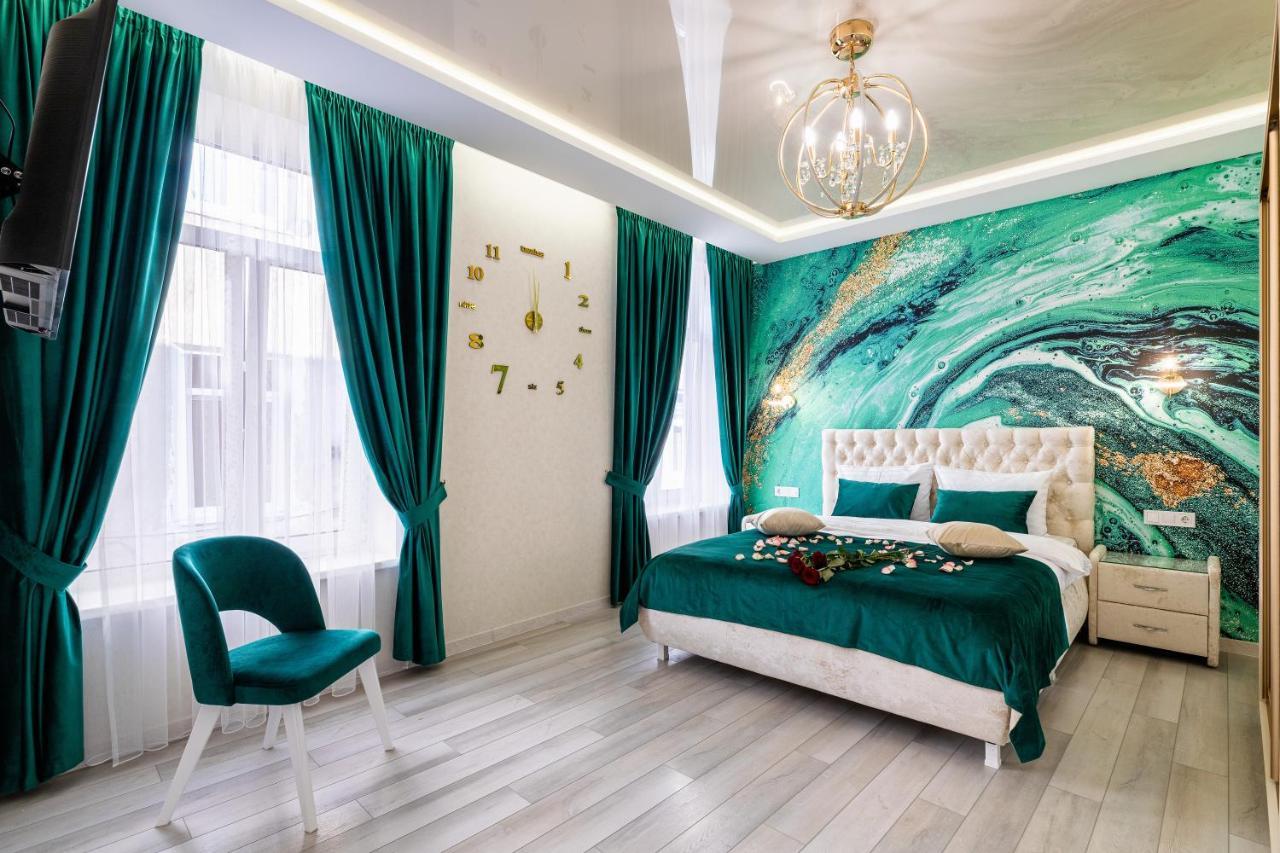 Rynok Square City Center Two Bedroom Apartment! Lviv Luaran gambar