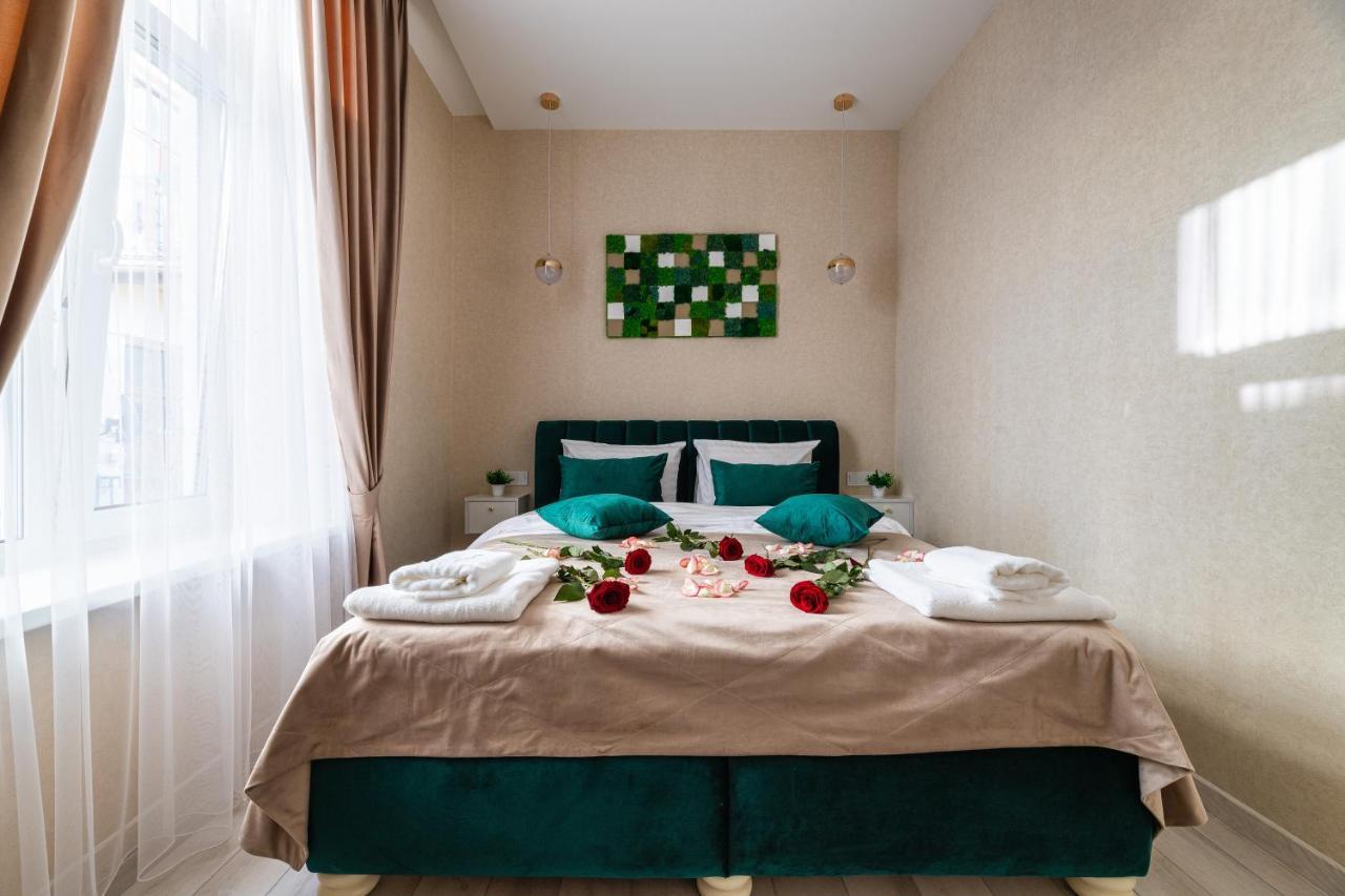 Rynok Square City Center Two Bedroom Apartment! Lviv Luaran gambar