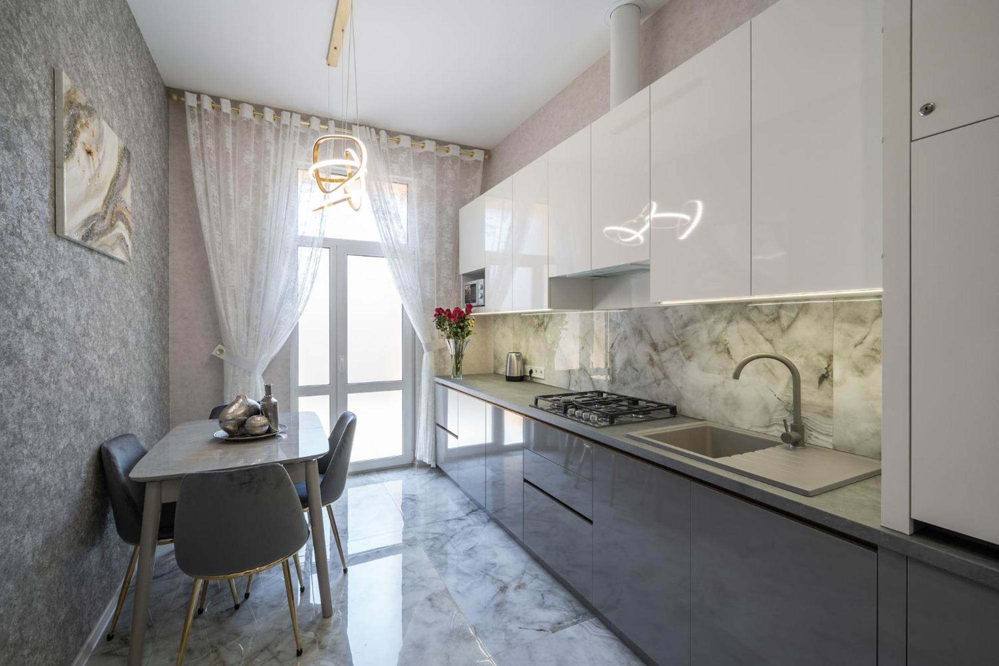 Rynok Square City Center Two Bedroom Apartment! Lviv Luaran gambar